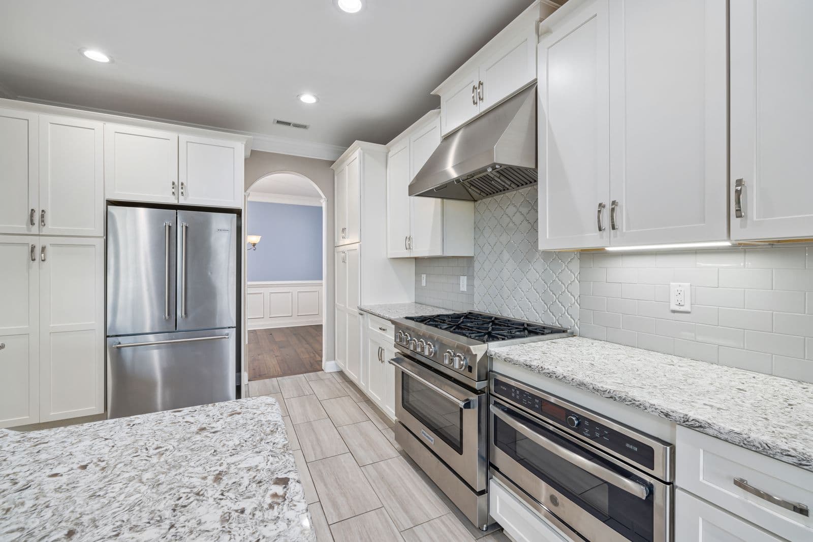 KITCHEN — FINISHED